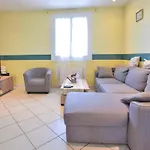 2 Bedroom Beautiful In