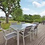 2 Bedroom Beautiful In