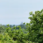 2 Bedroom Beautiful In Marcey-les-Grèves
