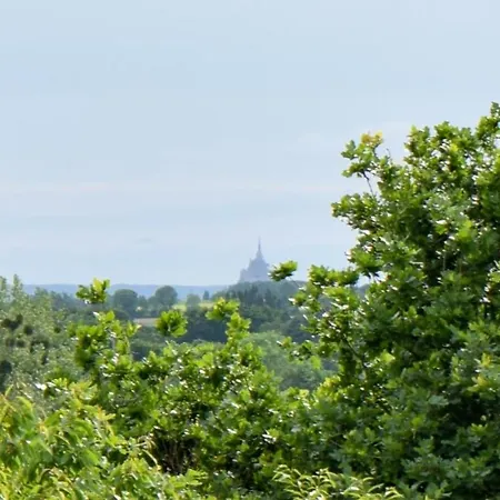 Pet Friendly In Marcey-les-Grèves