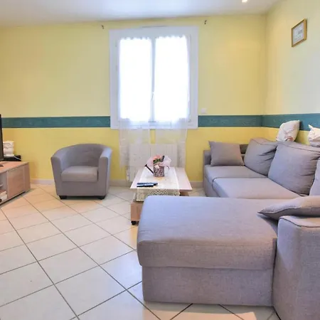Lovely In With Kitchen