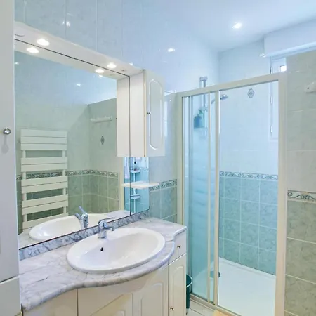 Lovely In With Kitchen *